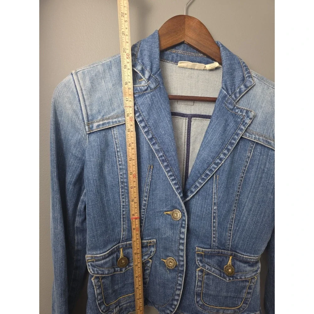 DKNY Jeans Womens XS Denim Jacket Fitted Button Up Pockets Casual Cropped